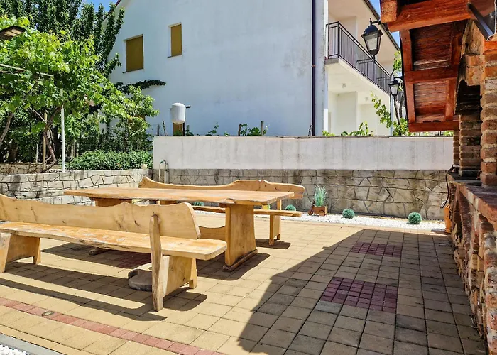 Apartament Zora-1 By Interhome Lopar